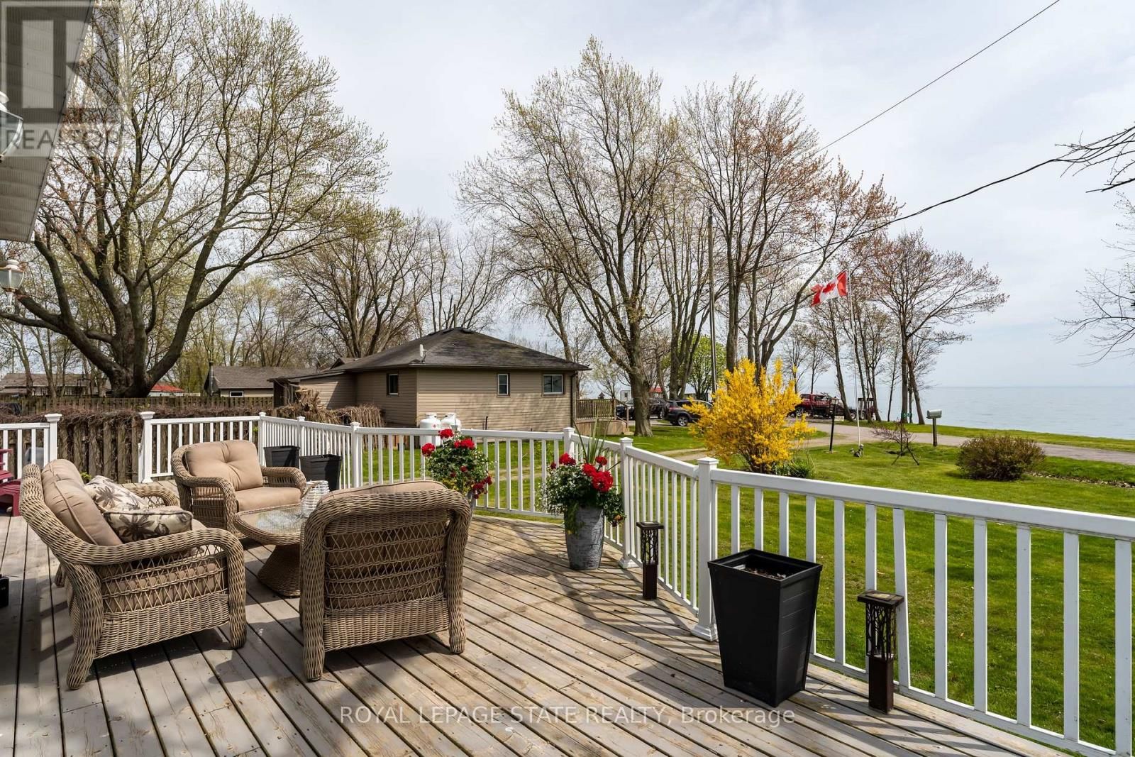 557 EDGEWATER PLACE Image 16