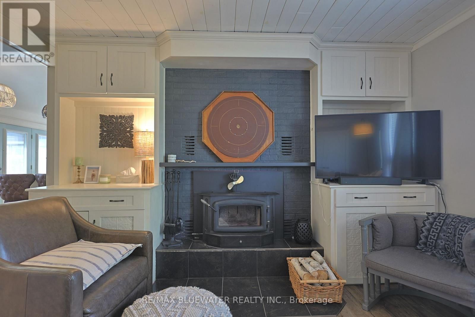 5333 BROADVIEW AVENUE Image 13