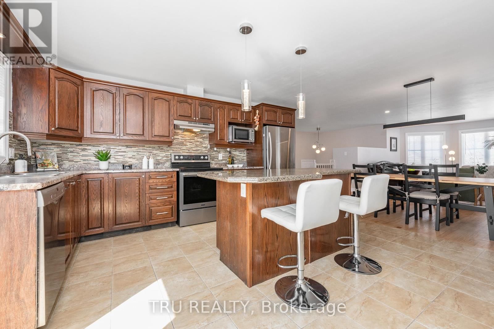 52 SOUTH INDIAN DRIVE Image 14