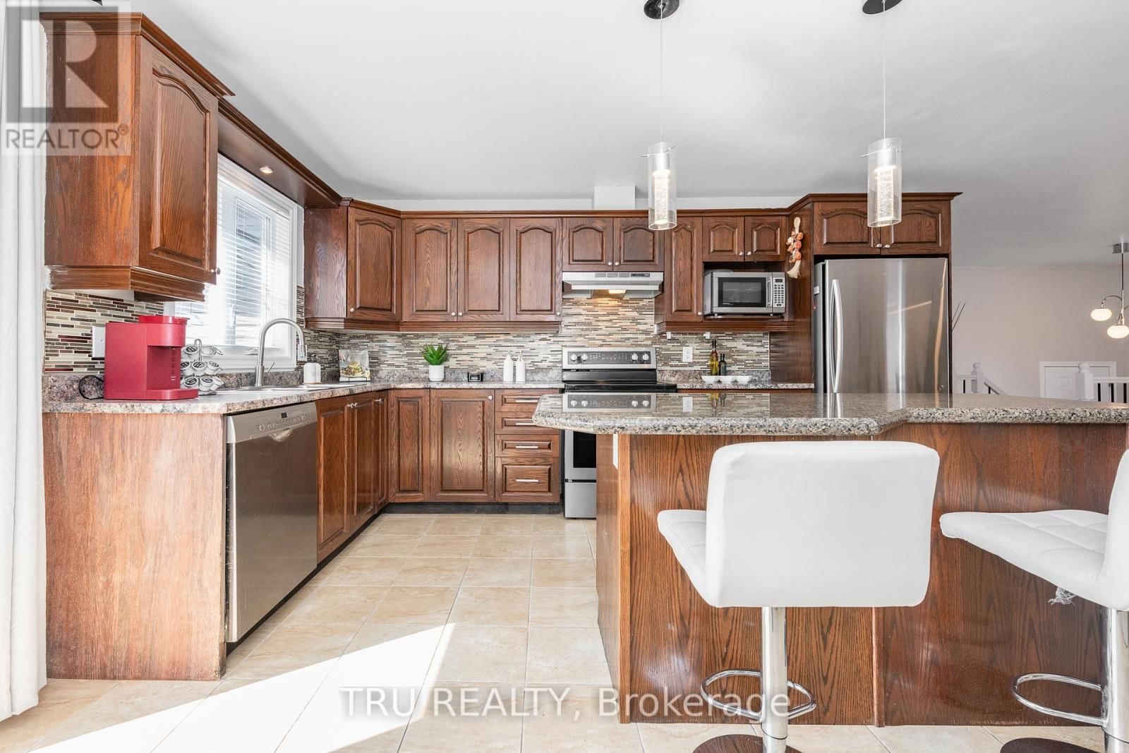 52 SOUTH INDIAN DRIVE Image 15