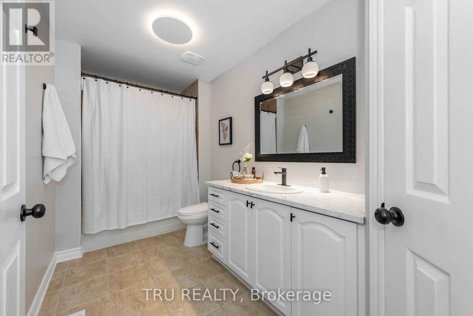 52 SOUTH INDIAN DRIVE Image 25