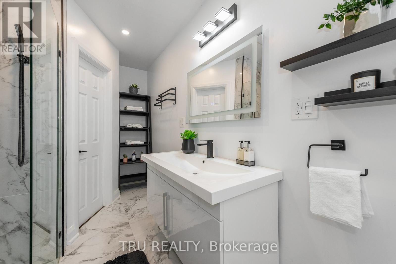 52 SOUTH INDIAN DRIVE Image 40