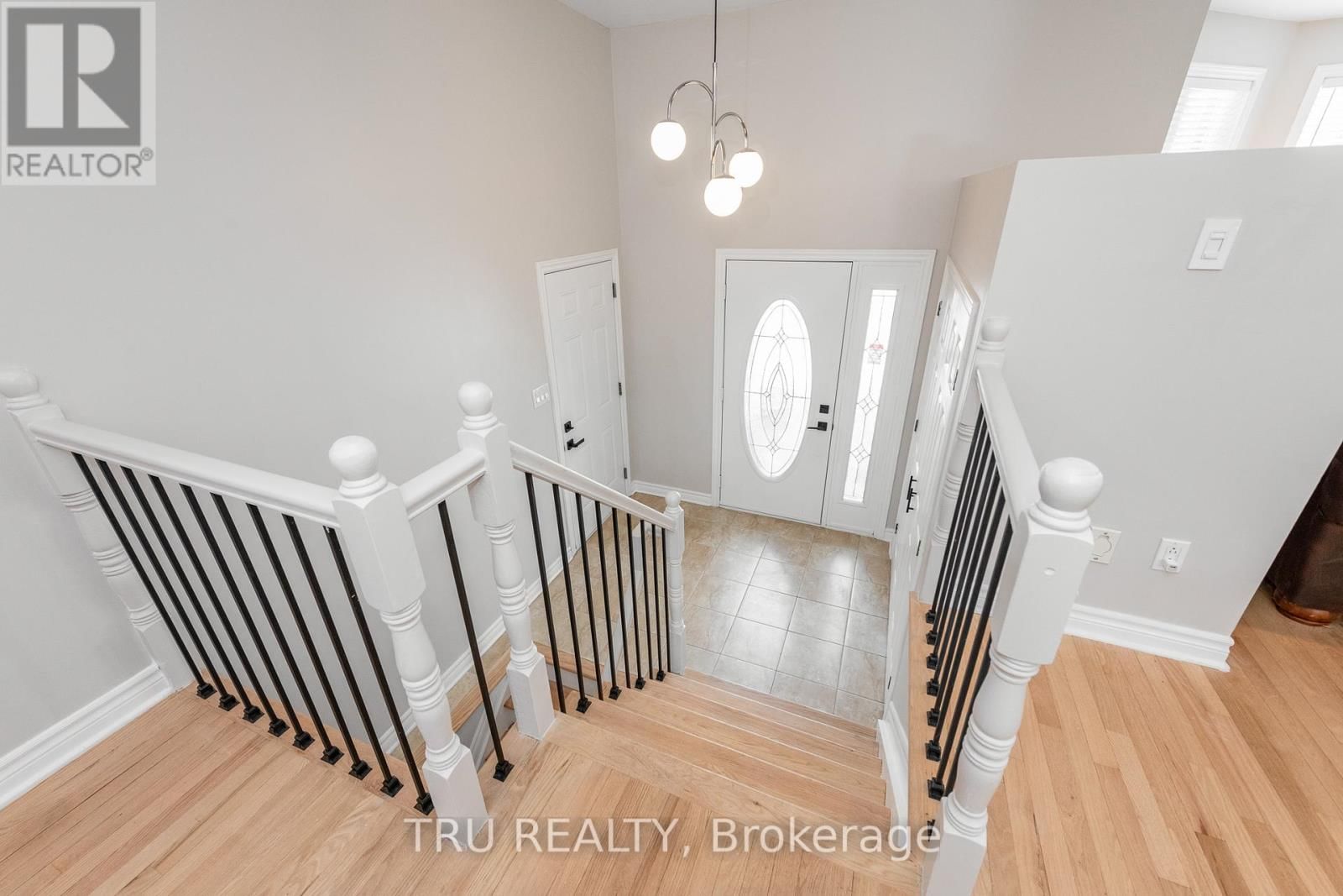 52 SOUTH INDIAN DRIVE Image 5