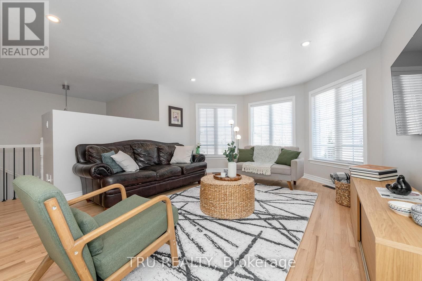 52 SOUTH INDIAN DRIVE Image 8