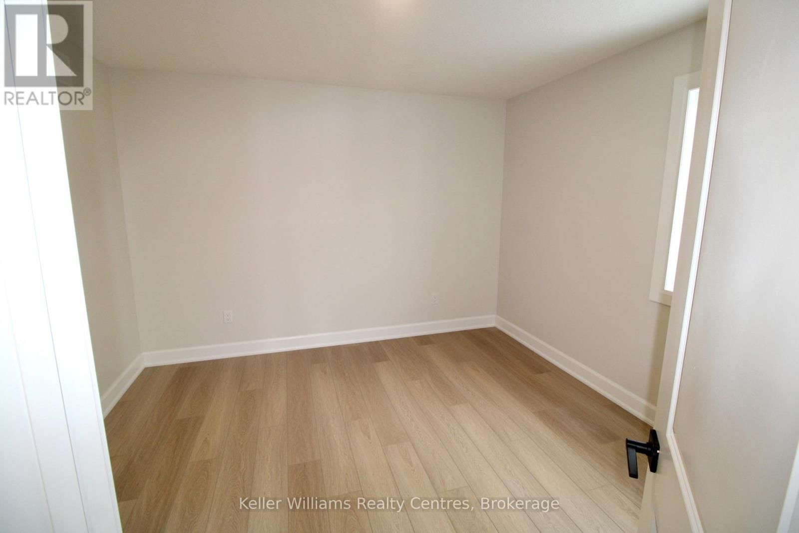 836 22ND AVENUE A Image 8