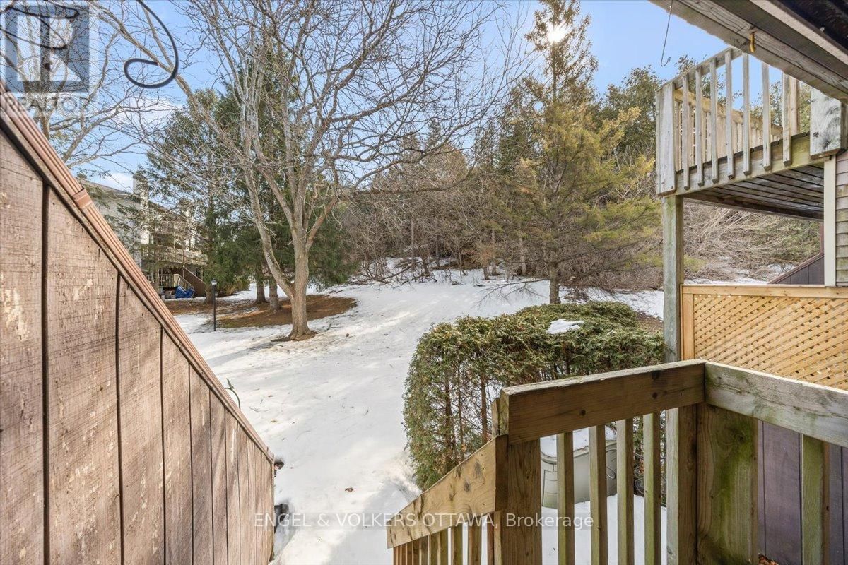 A - 6748 JEANNE D'ARC BOULEVARD NORTH Image 14