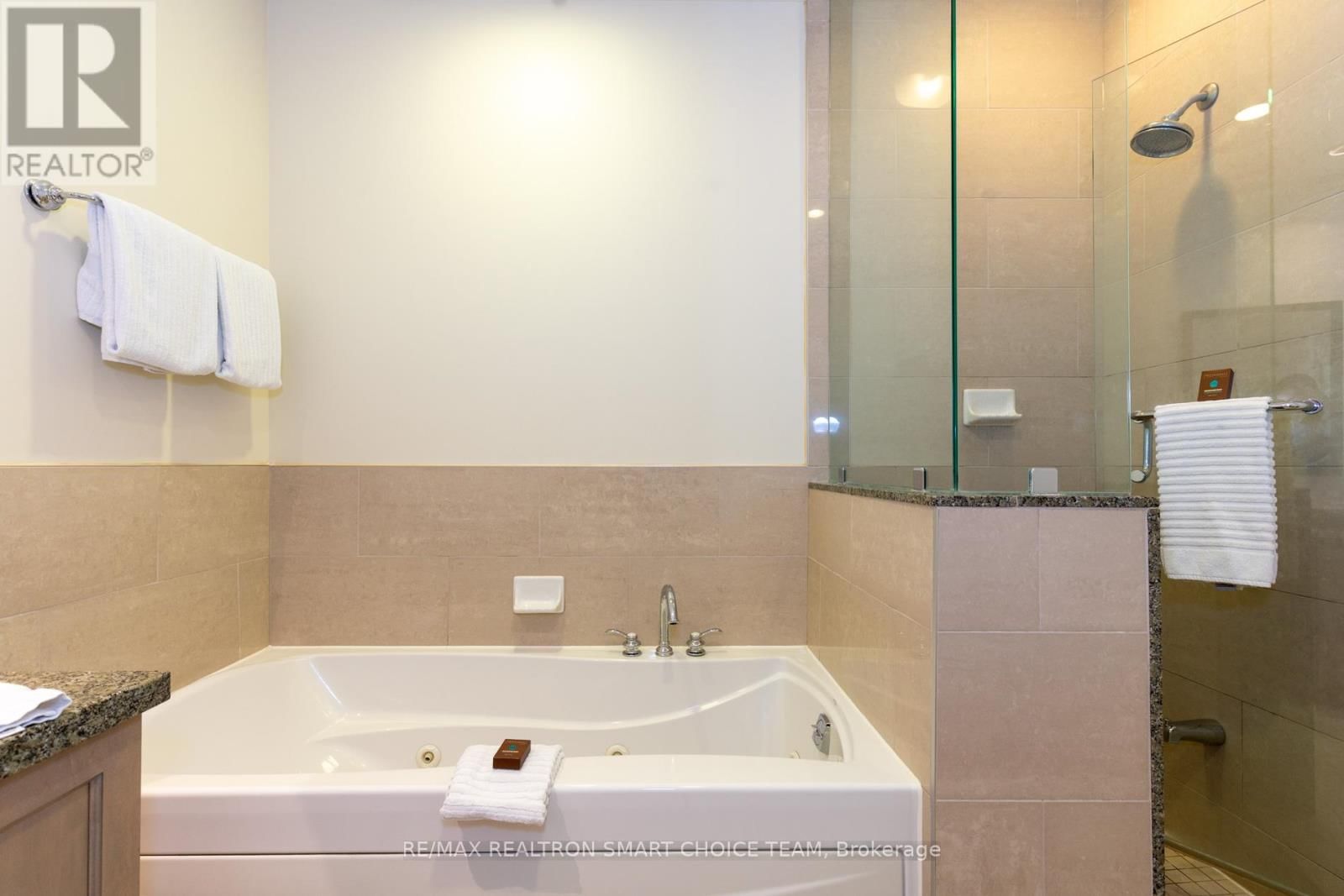 L204-C1 - 1869 MUSKOKA 118 ROAD WEST Image 11