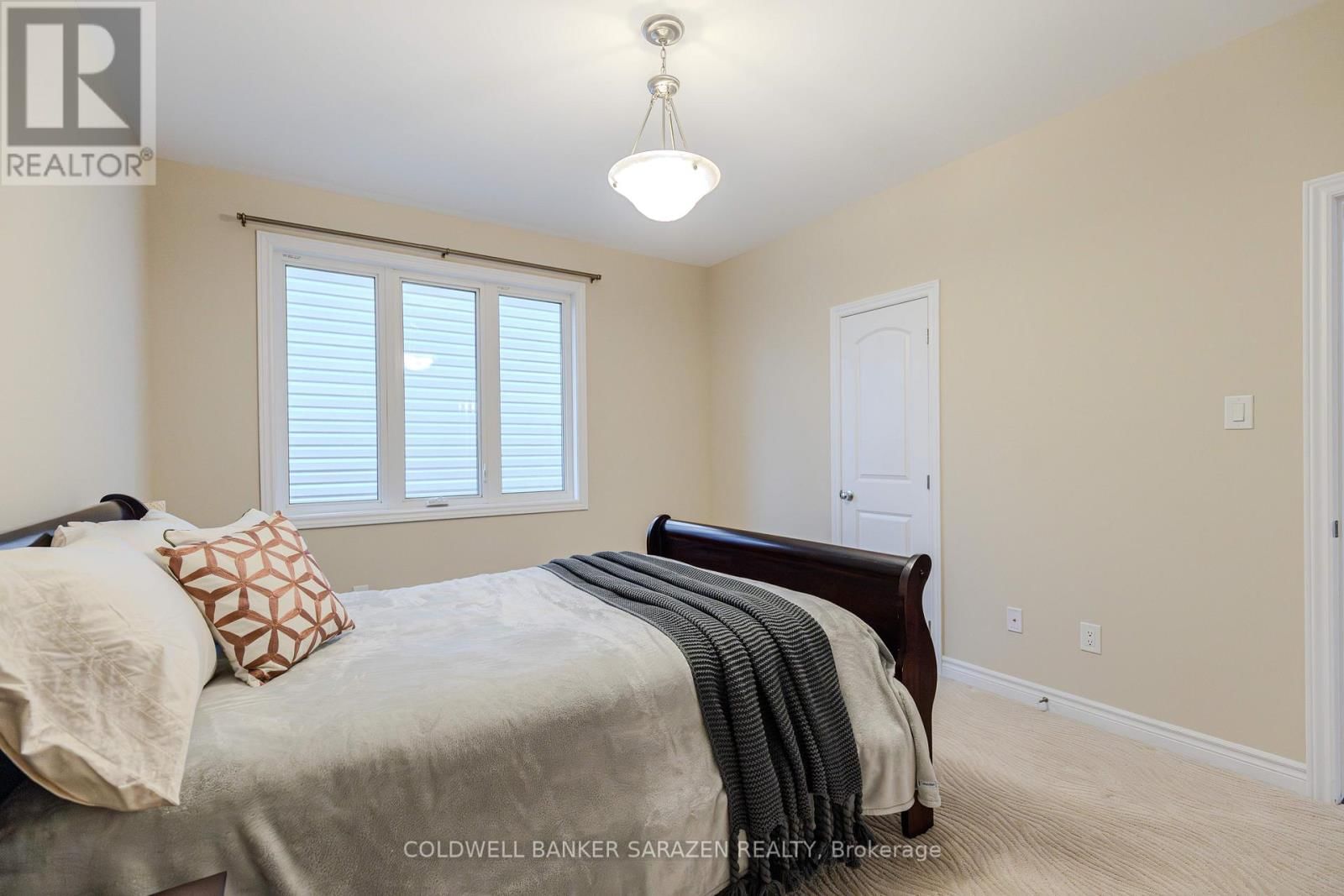 942 GUINNESS CRESCENT Image 33