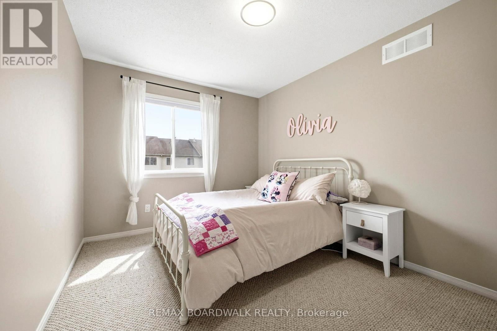 110 PREM CIRCLE Image 18