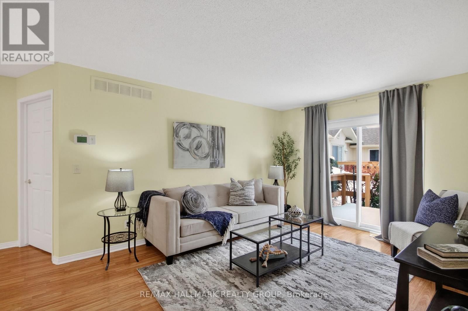 3 DAPHNE CRESCENT Image 18