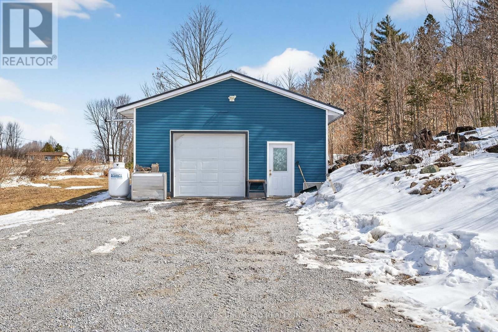 3049 RIVER ROAD Image 7