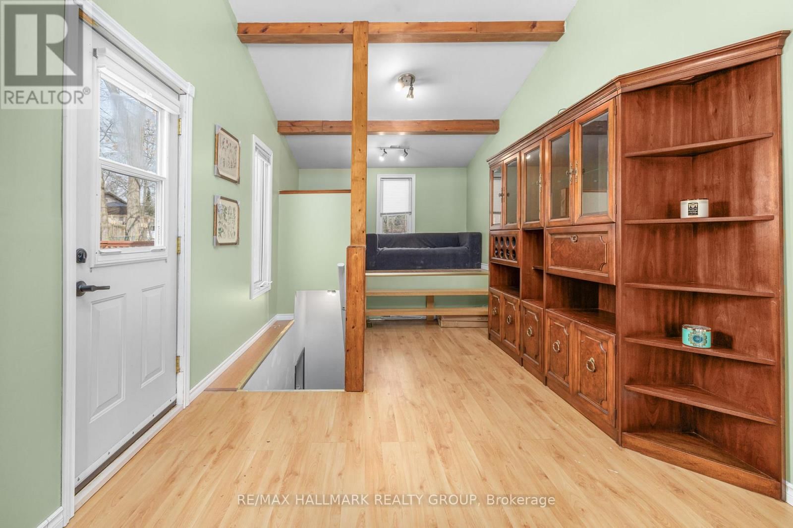 135 WOODS ROAD Image 22