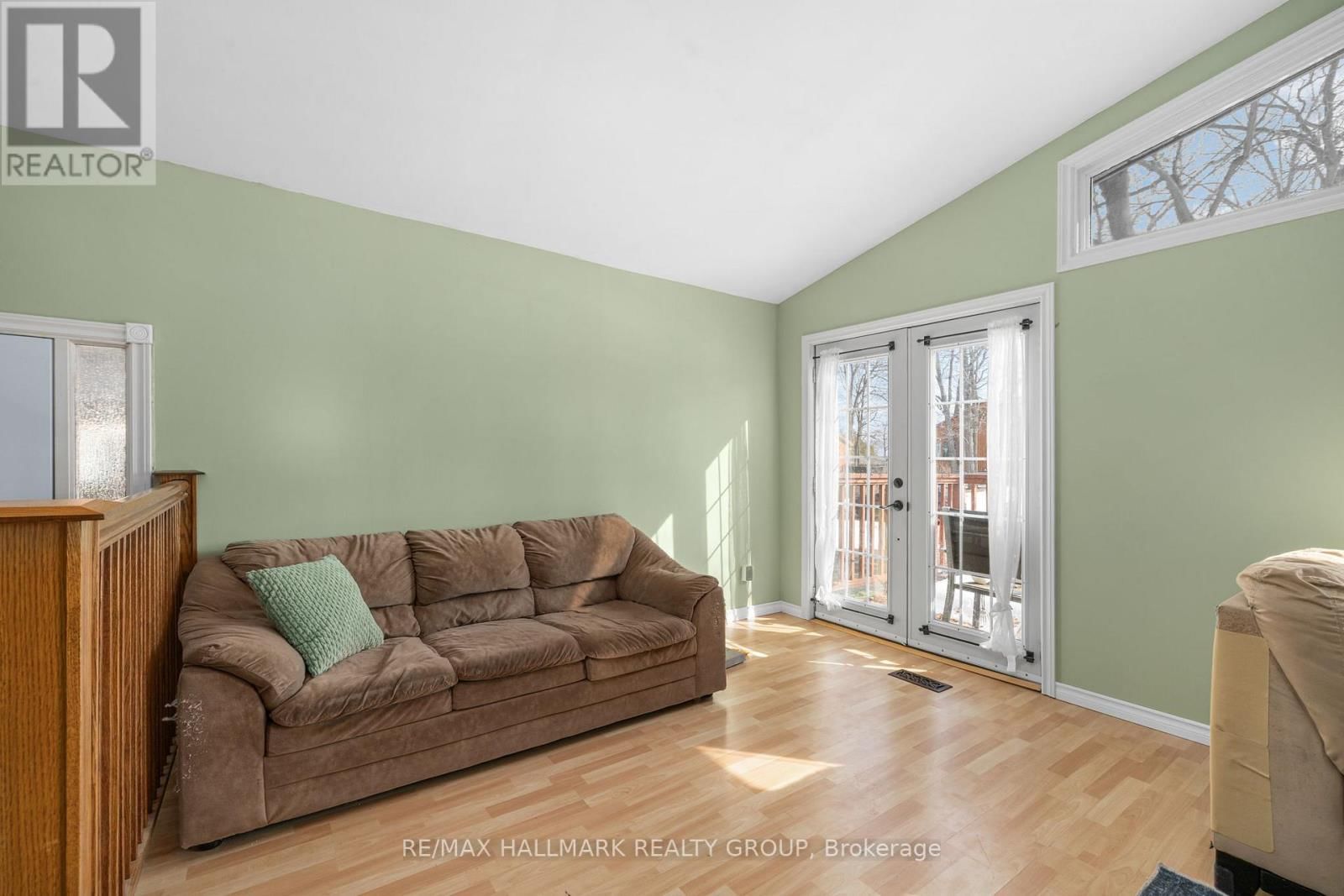 135 WOODS ROAD Image 6