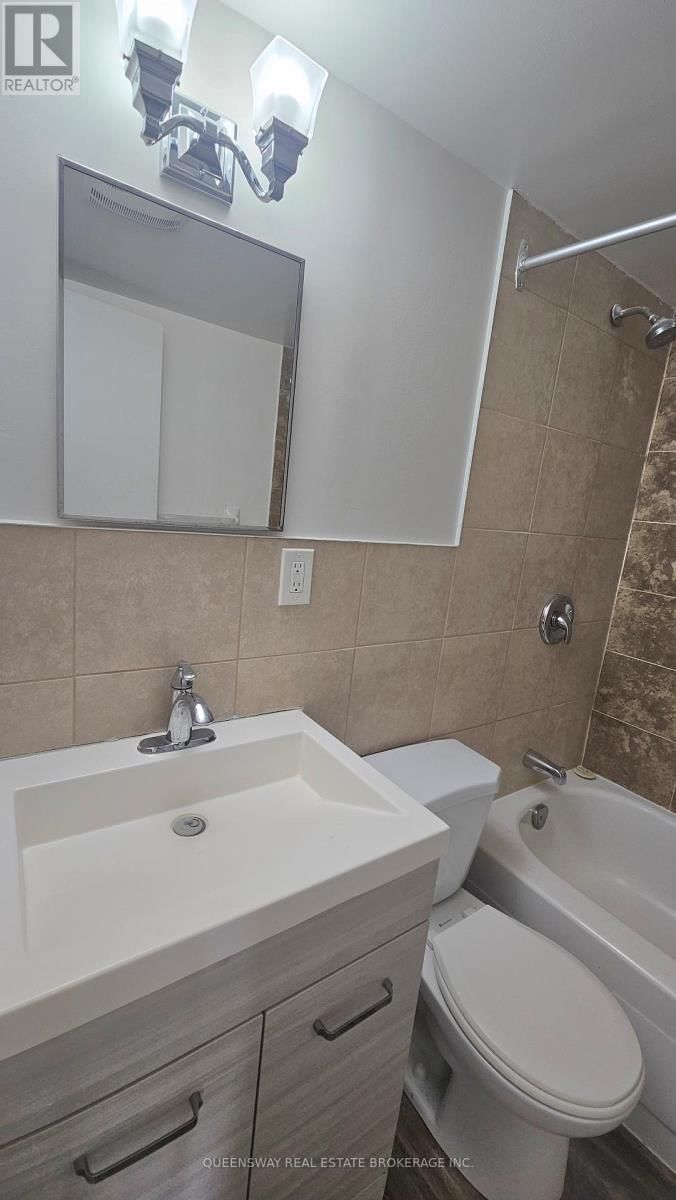 9 - 663 BARBER AVENUE Image 15