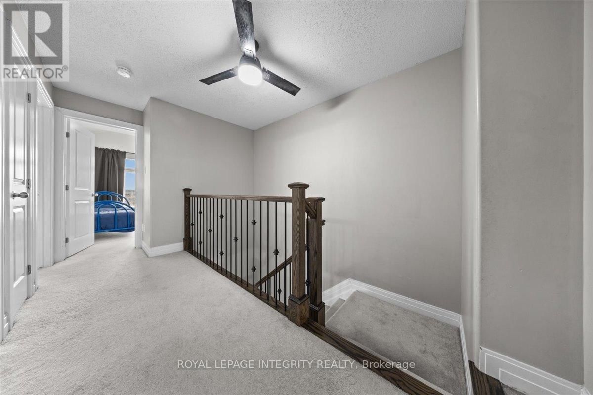 154 WOODHURST CRESCENT Image 17