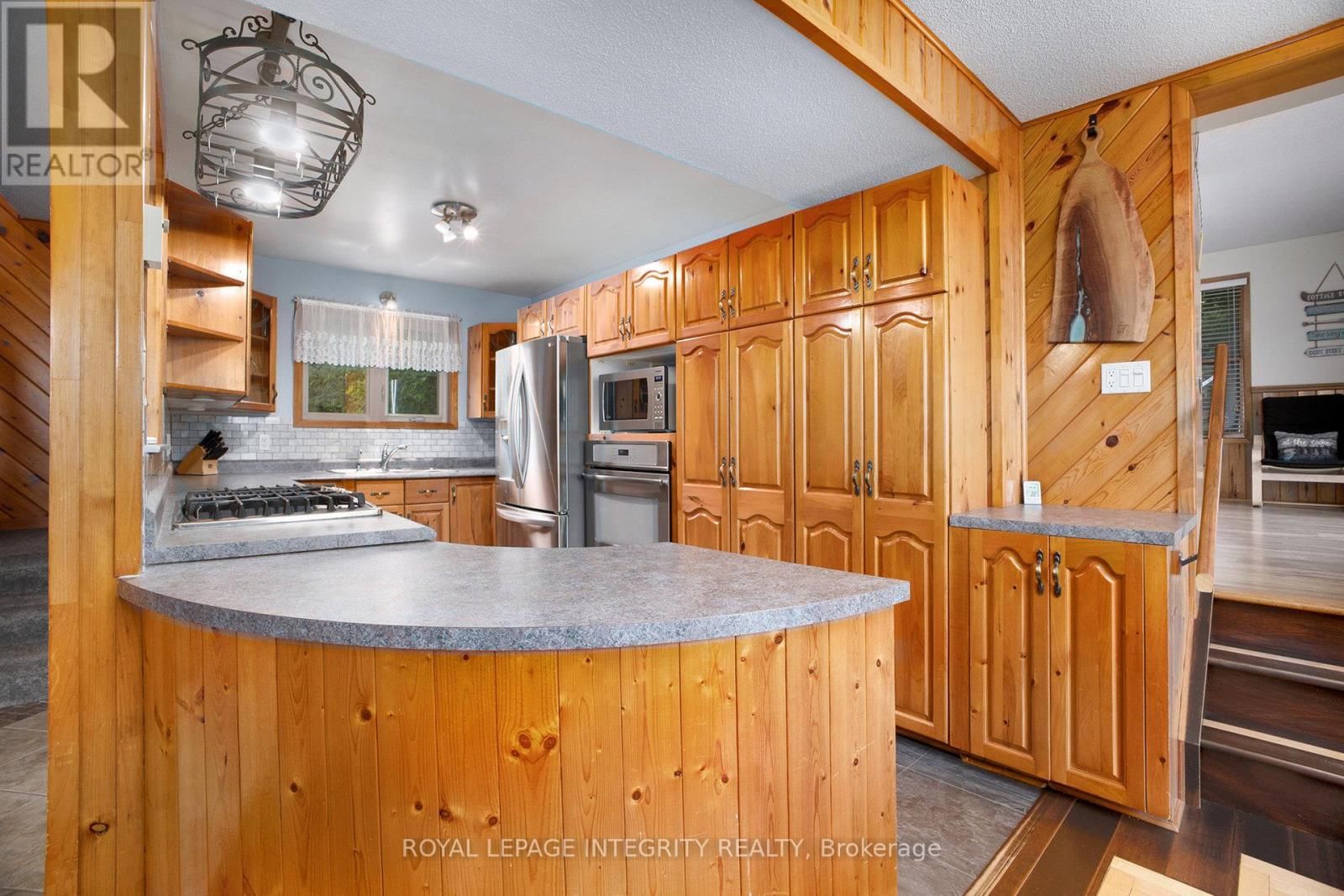 501 STEWART LANE Image 10