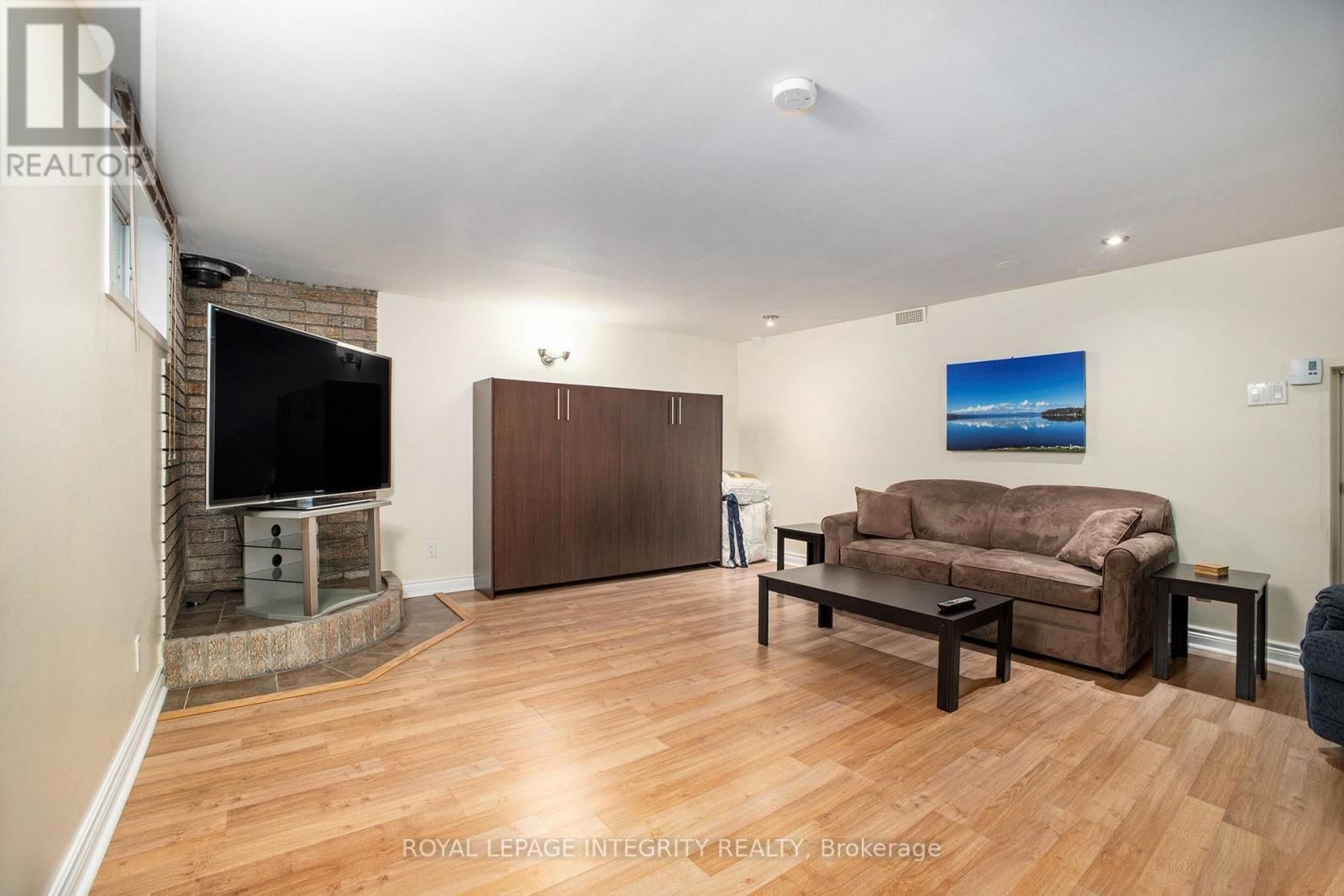 501 STEWART LANE Image 15