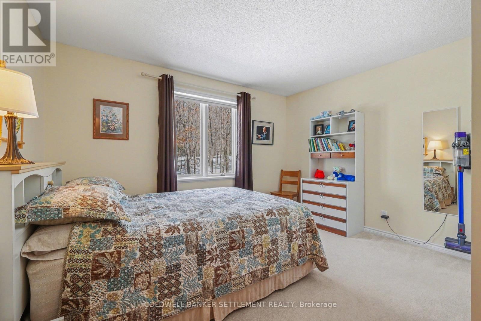 153 MCLAREN DRIVE Image 21