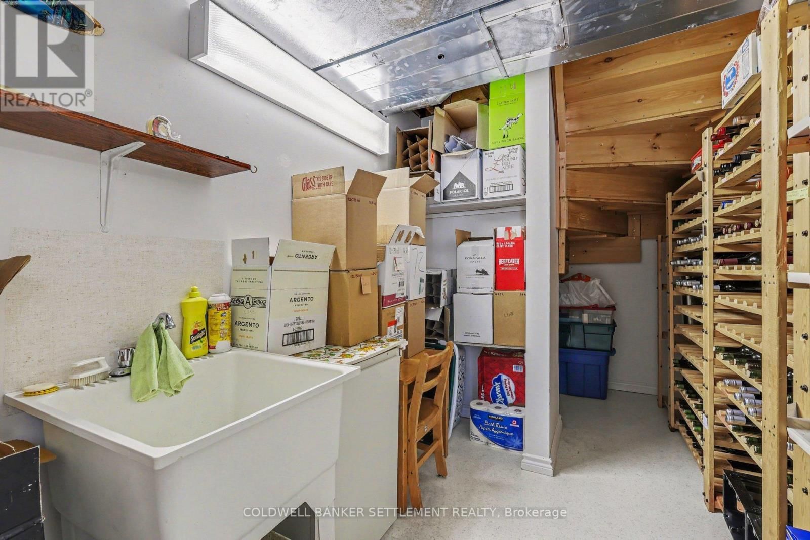 153 MCLAREN DRIVE Image 32