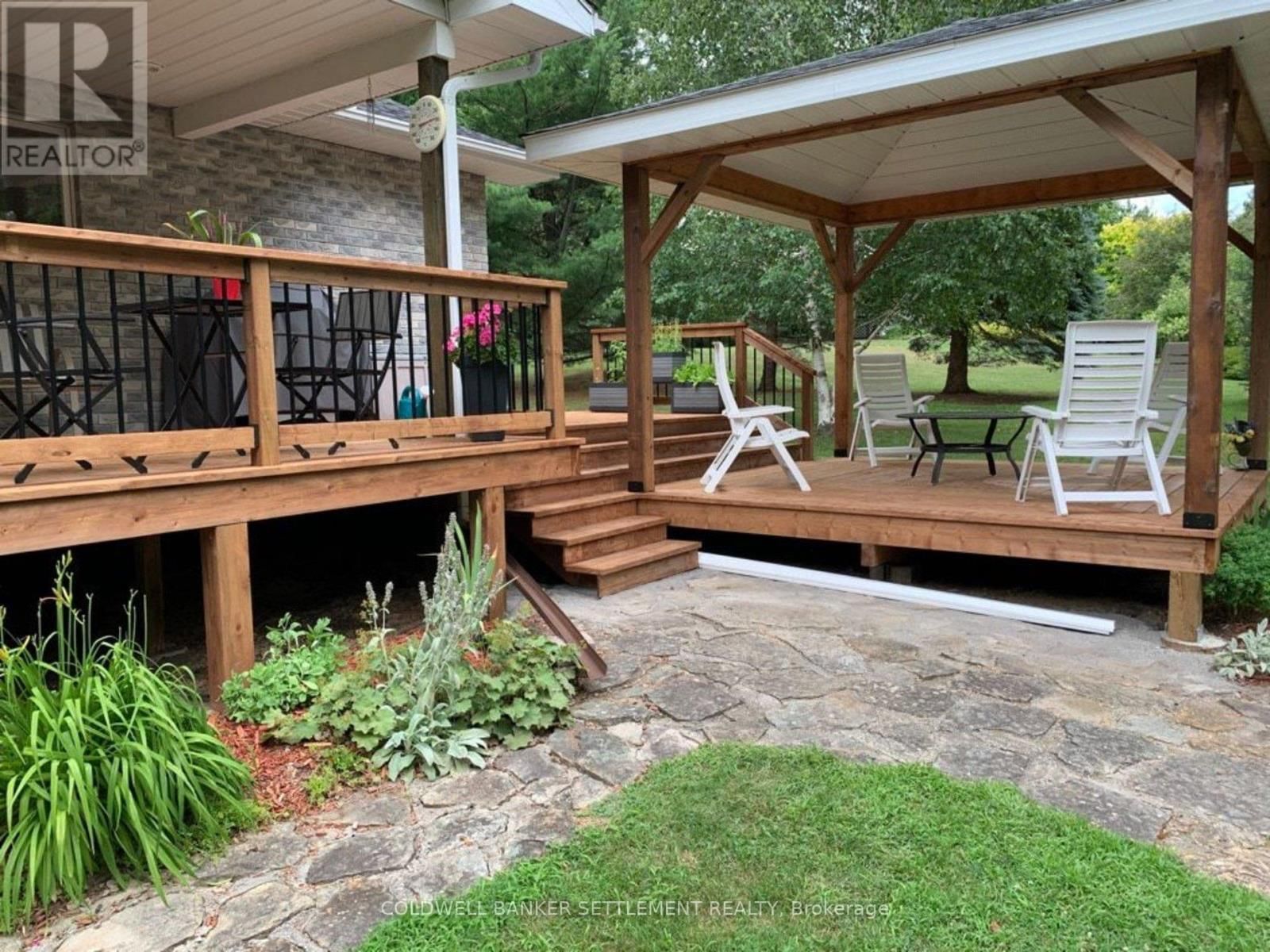 153 MCLAREN DRIVE Image 39