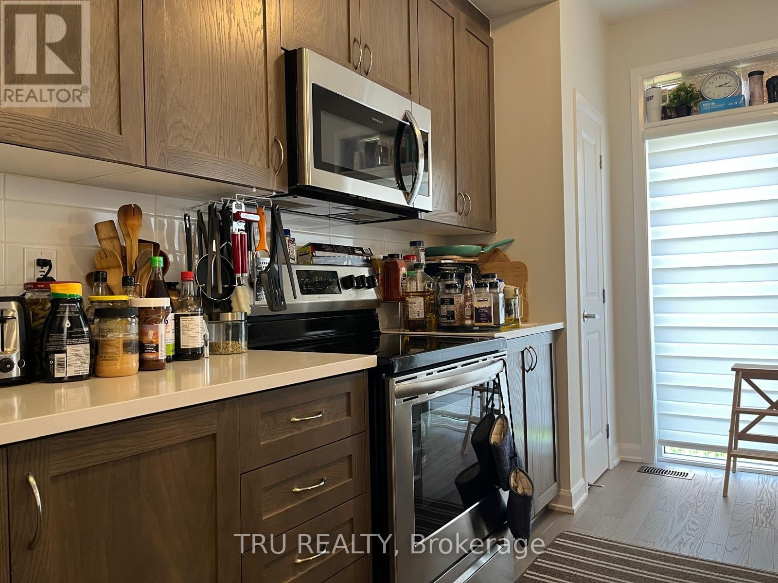 919 ATHENRY COURT Image 10