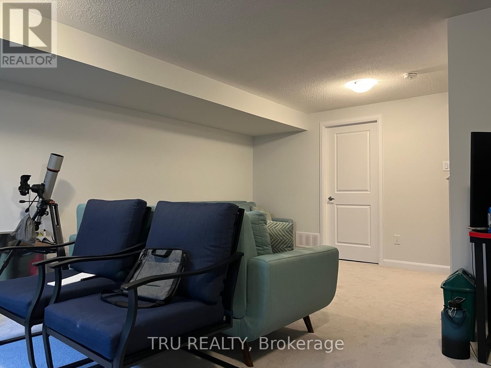 919 ATHENRY COURT Image 17