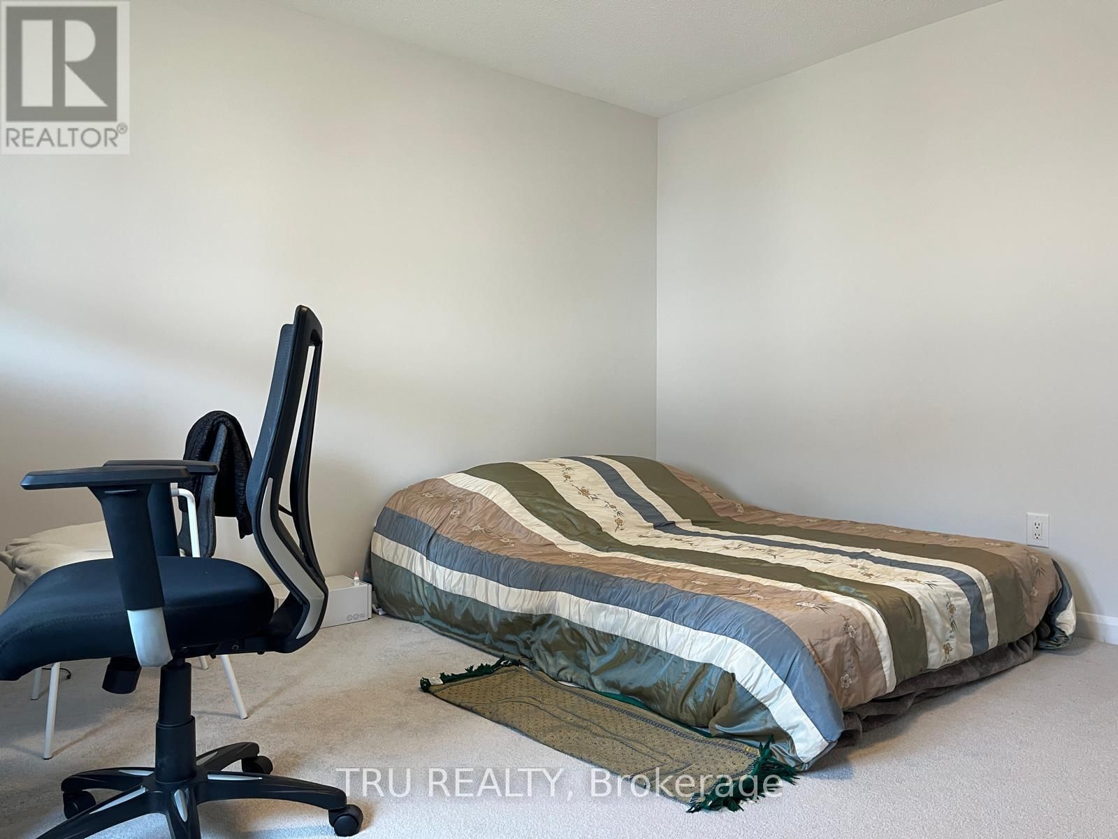 919 ATHENRY COURT Image 20