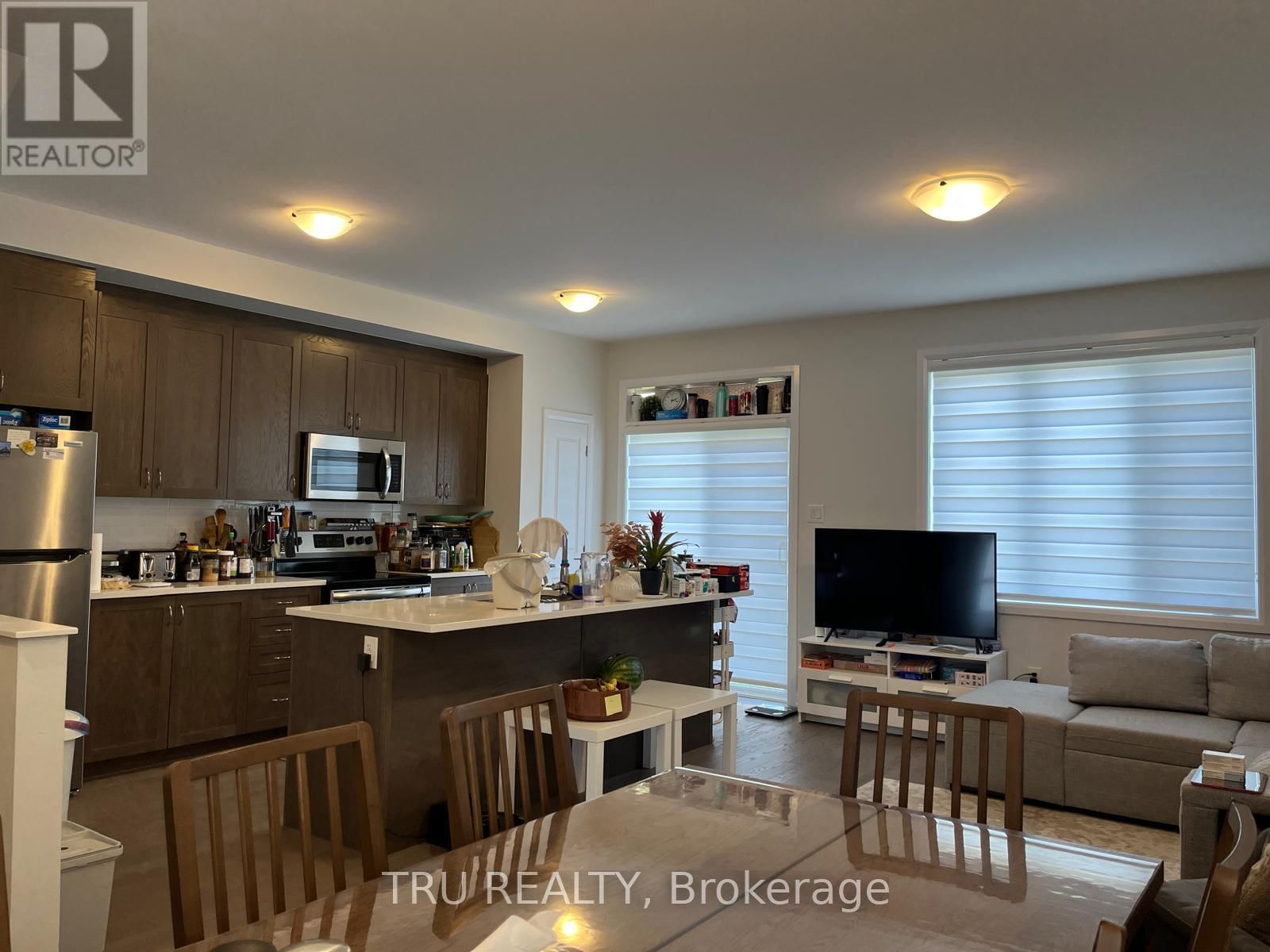 919 ATHENRY COURT Image 25