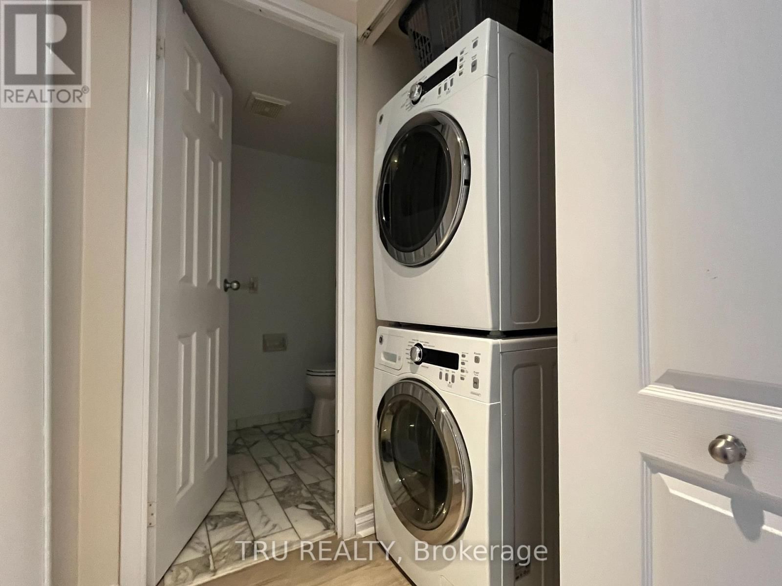 718 - 1025 GRENON AVENUE Image 12