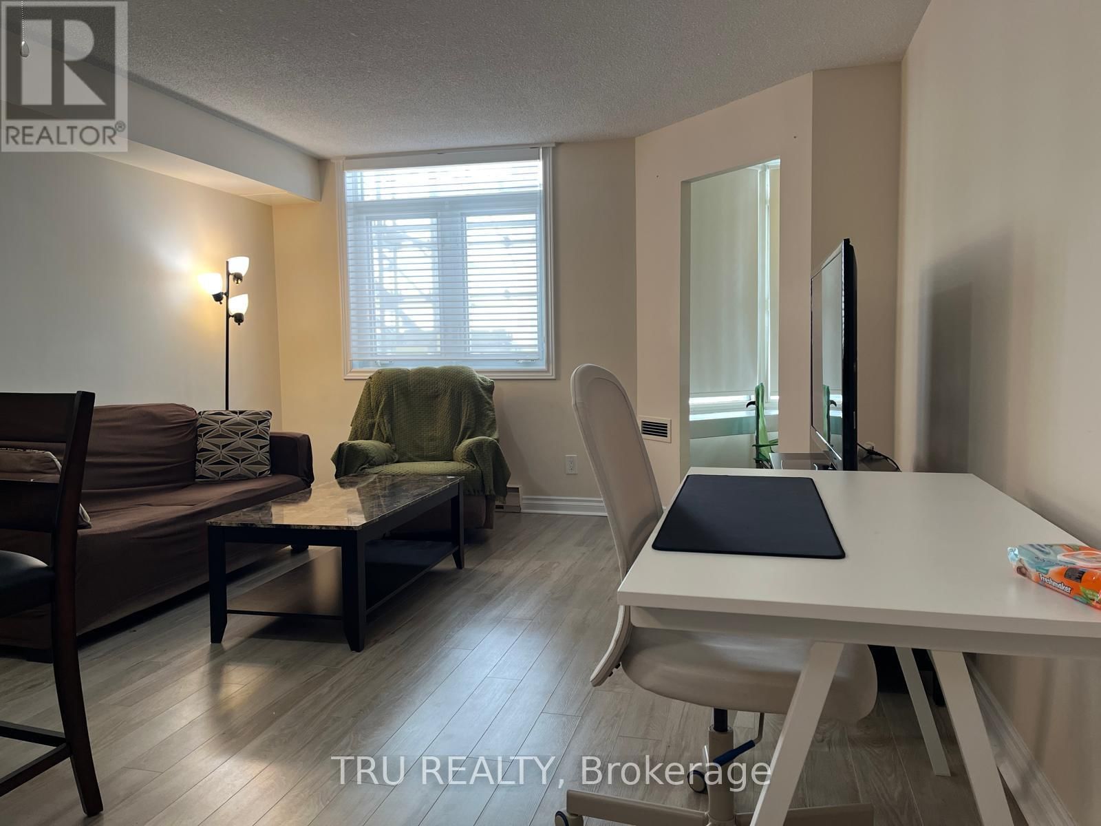 718 - 1025 GRENON AVENUE Image 18