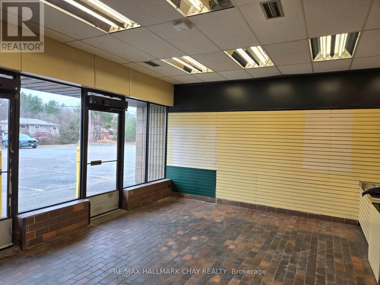 142 St. DAVID STREET NORTH Image 4