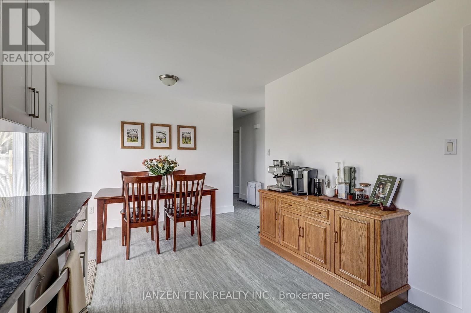 24 CENTENNIAL AVENUE Image 36