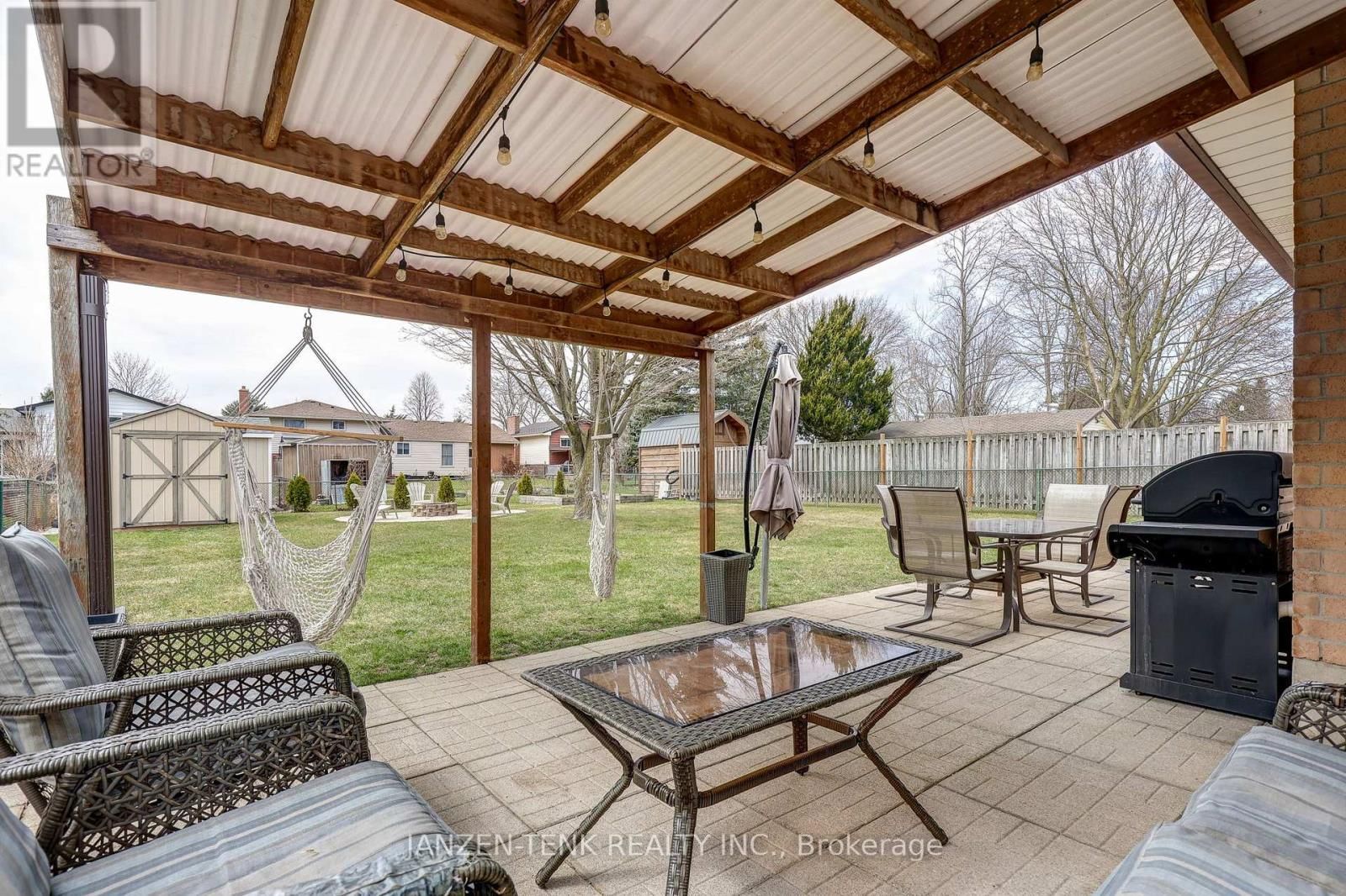 24 CENTENNIAL AVENUE Image 4