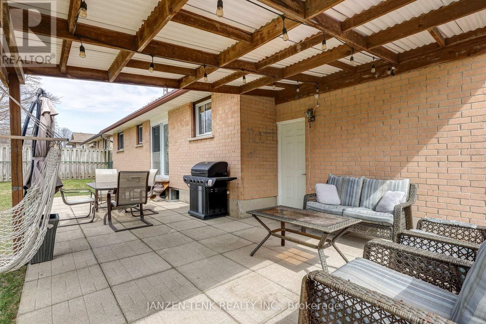 24 CENTENNIAL AVENUE Image 5