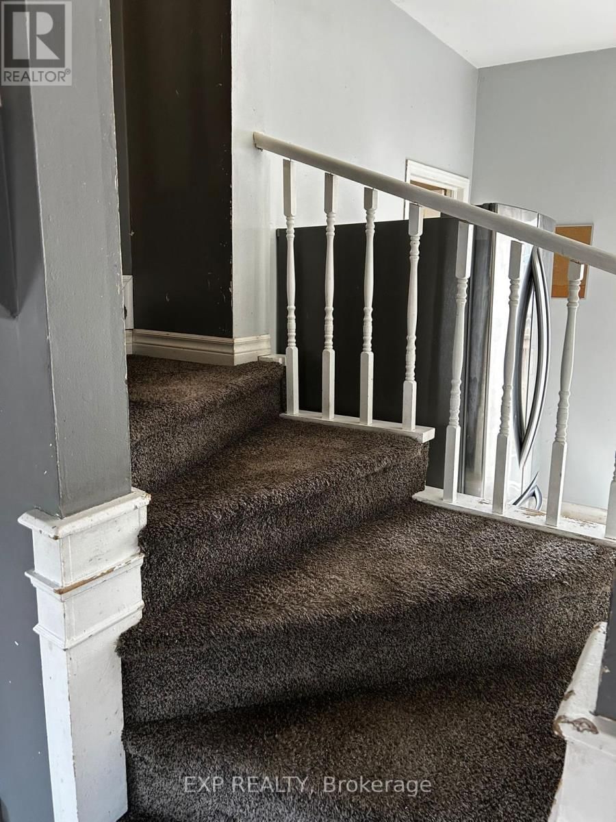 121 BOULLEE STREET Image 10