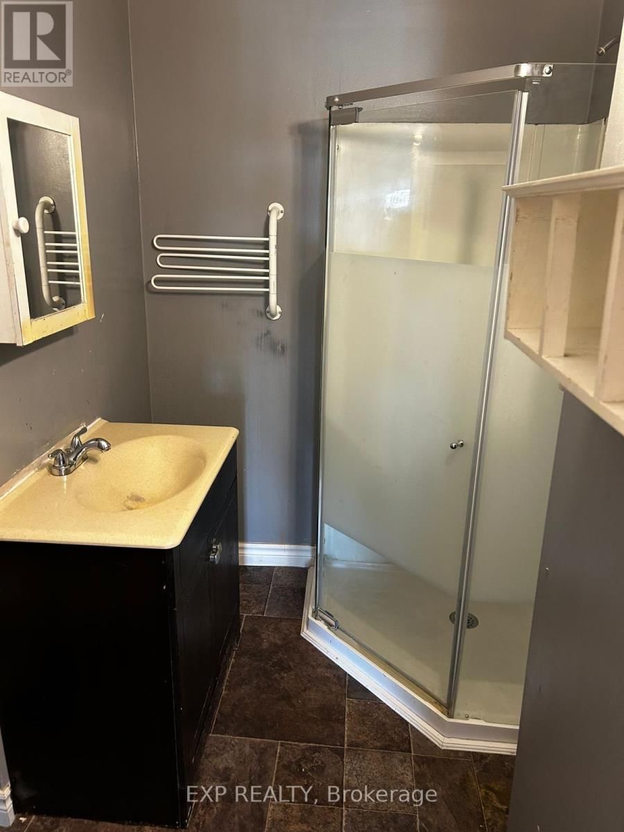 121 BOULLEE STREET Image 9