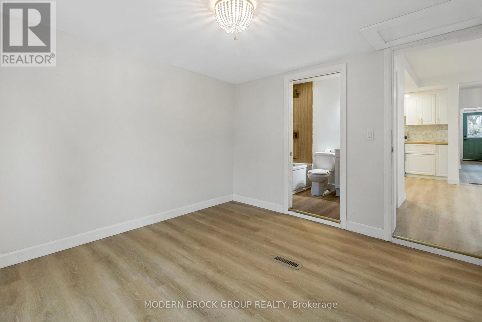 108 GEORGE STREET Image 23