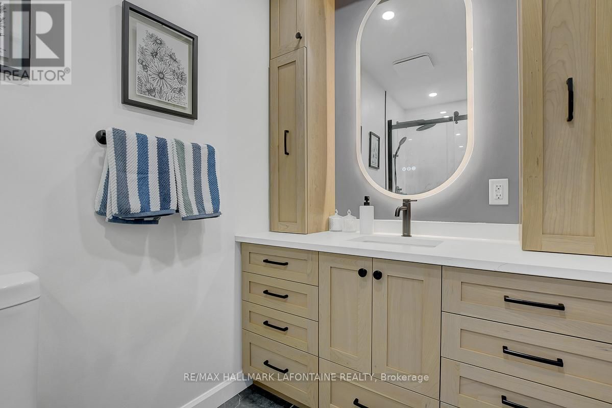 1255 LAURIER STREET Image 17