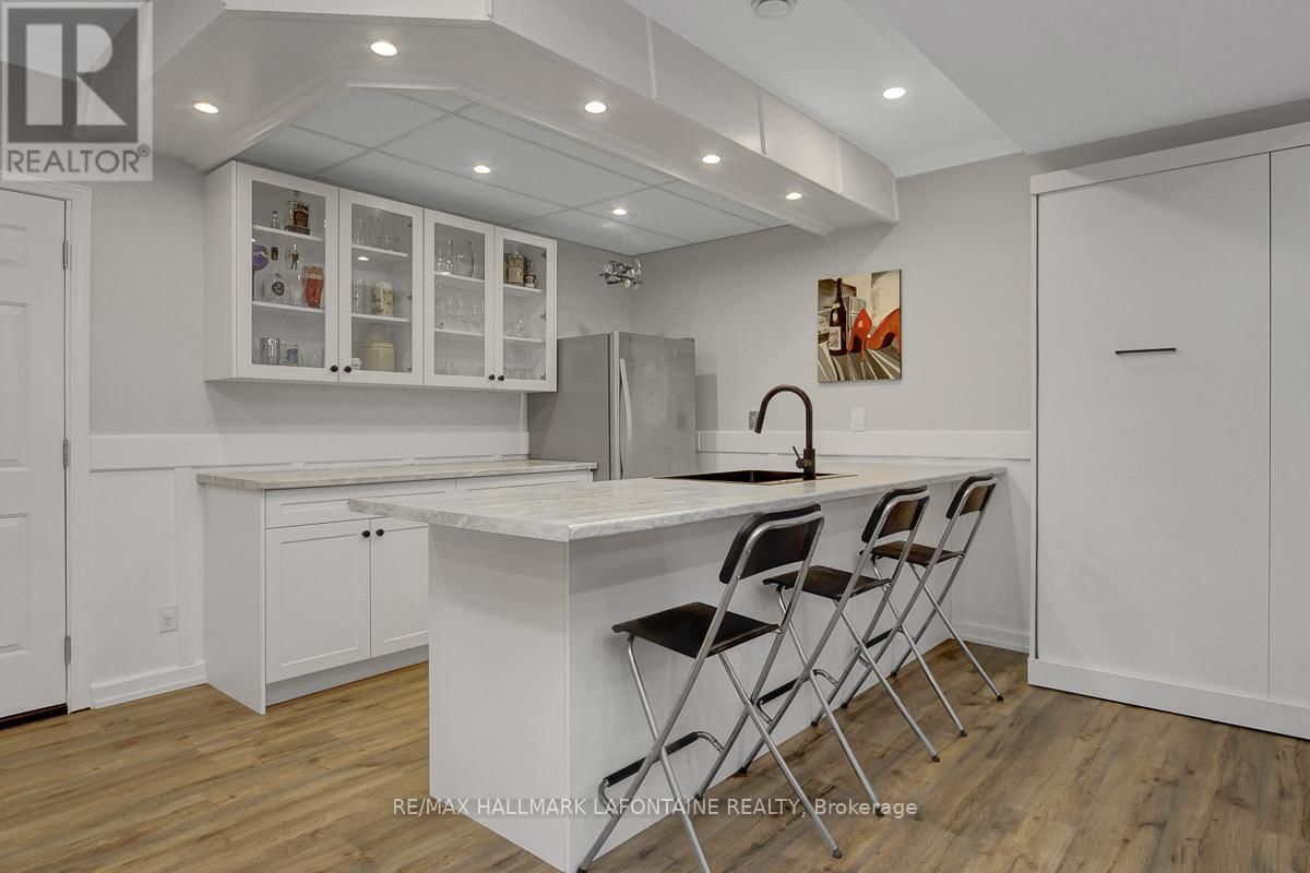 1255 LAURIER STREET Image 29