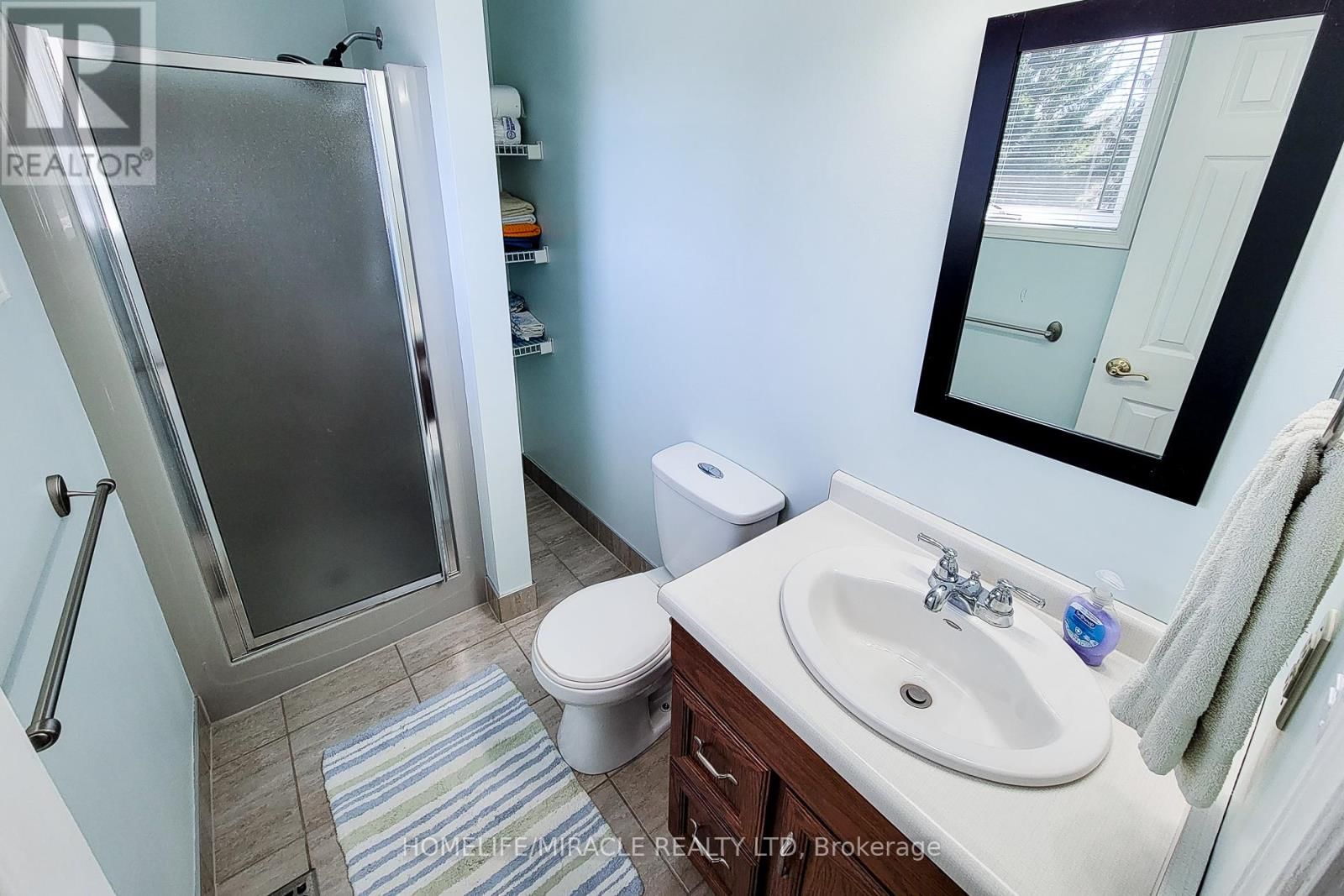 8442 SILVER STREET Image 39