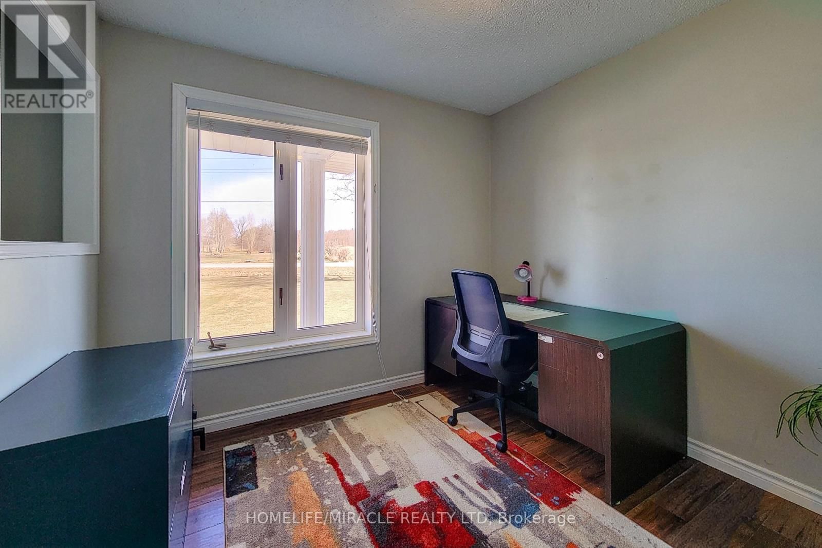 8442 SILVER STREET Image 41