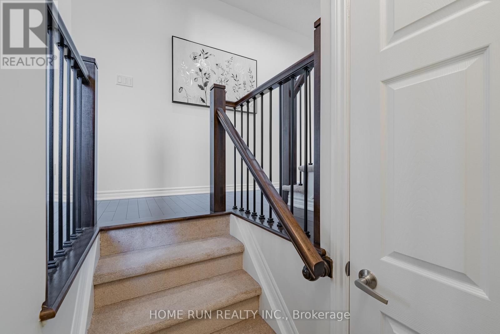 572 DUNDONALD DRIVE Image 30