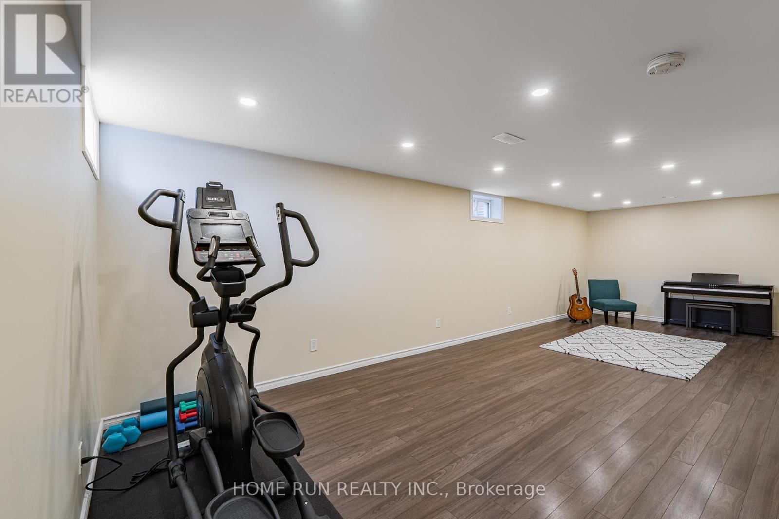 572 DUNDONALD DRIVE Image 33