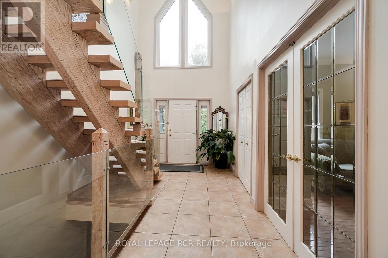 5823 EIGHTH LINE Image 12