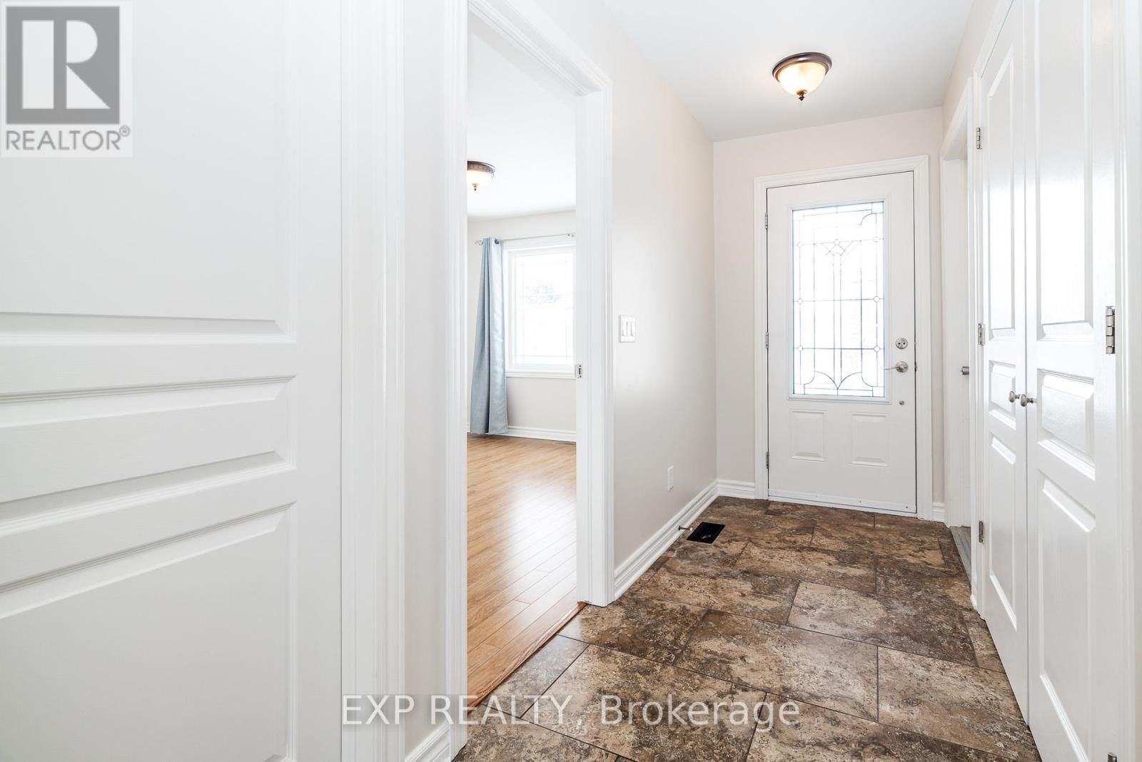 193 NAPOLEON STREET Image 26