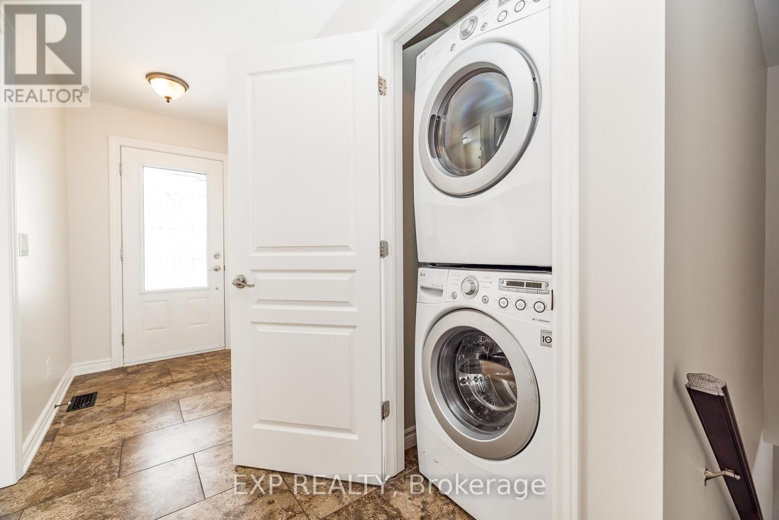 193 NAPOLEON STREET Image 29