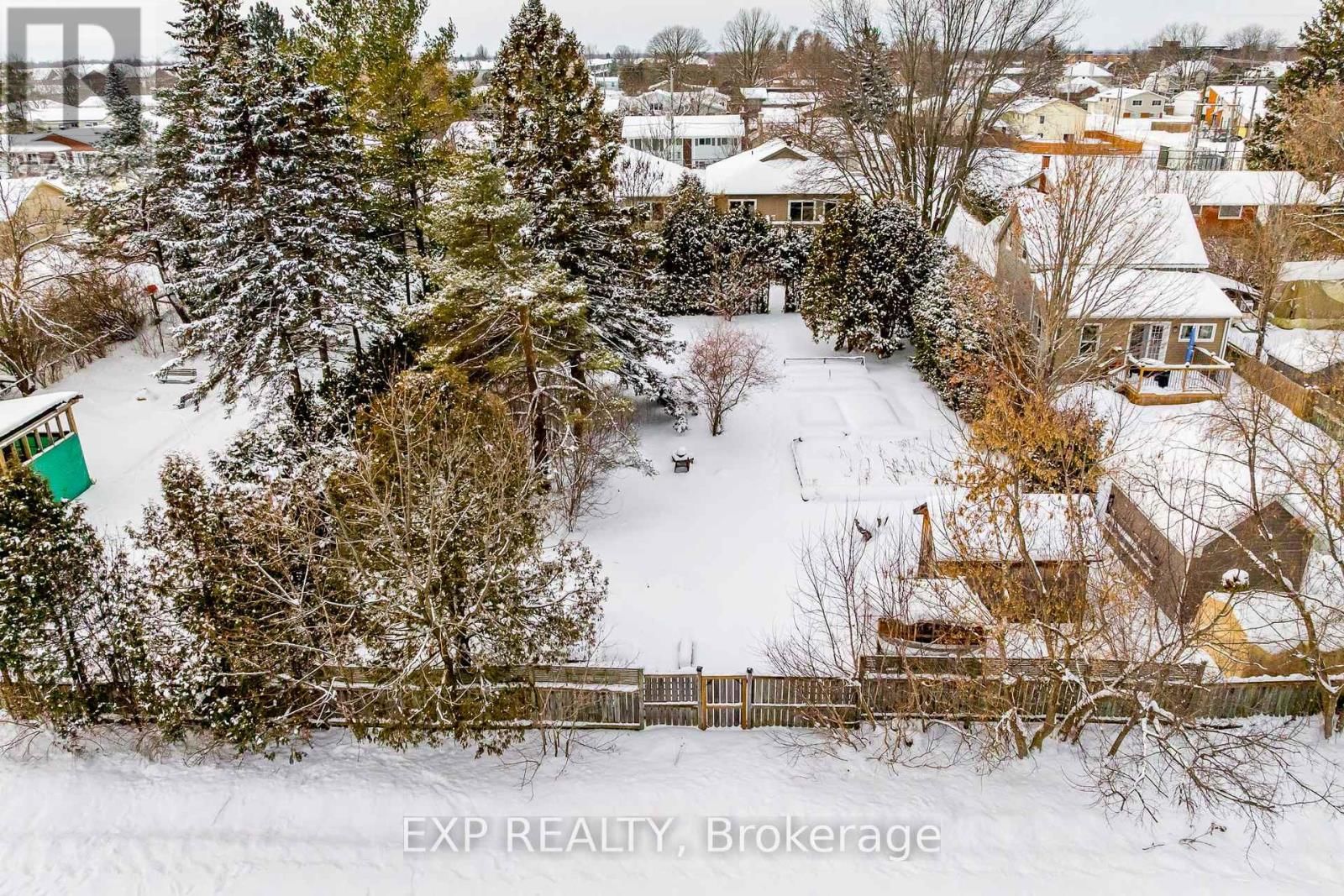 193 NAPOLEON STREET Image 40