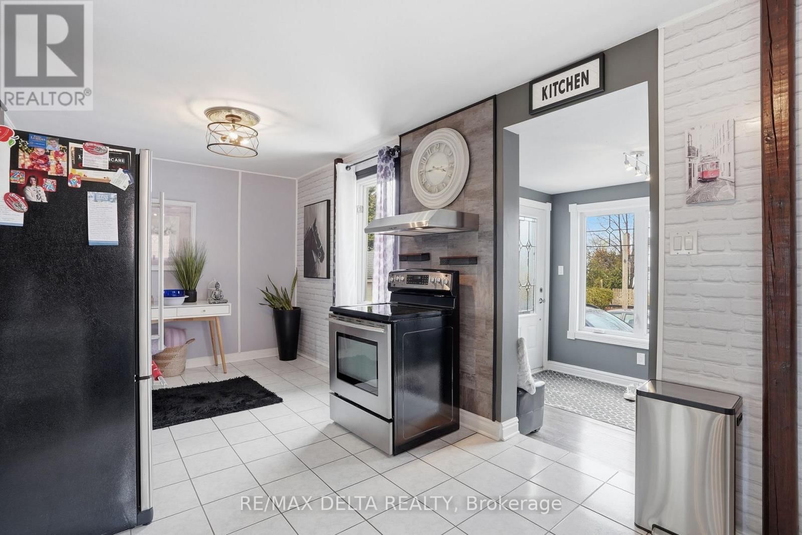 443 GARNEAU STREET Image 20