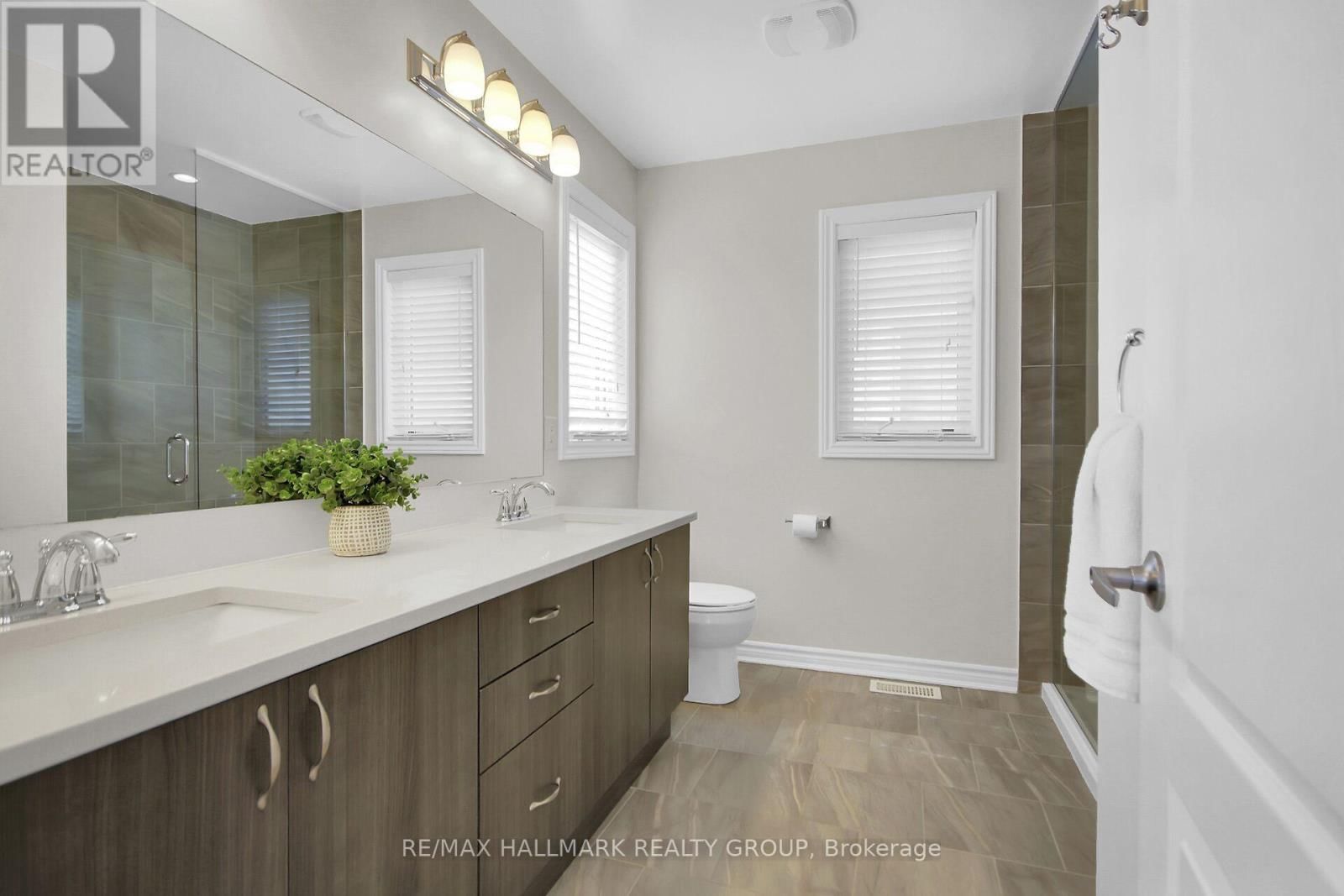 225 RIVERTREE STREET Image 15