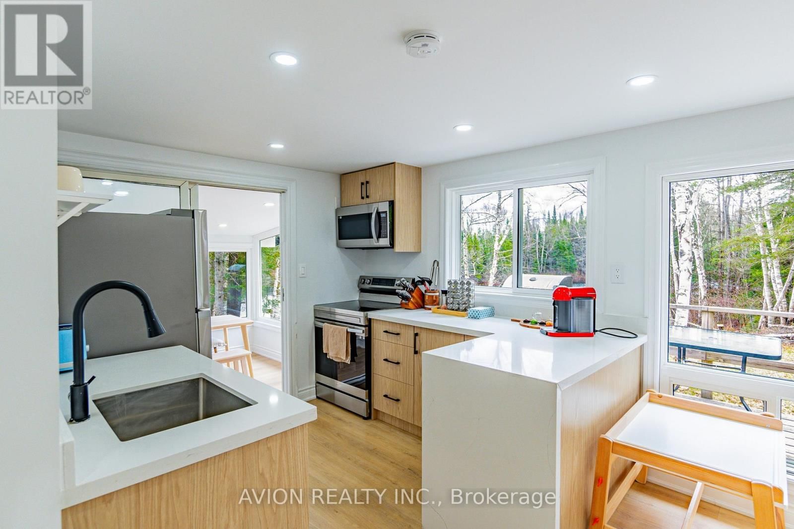 185 FISHER LAKE LANE Image 9